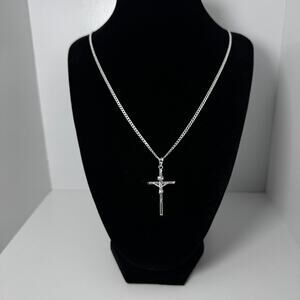 925 Sterling Silver Crucifix Pendant Necklace 24 Inch Curb Chain Italy 7.5g